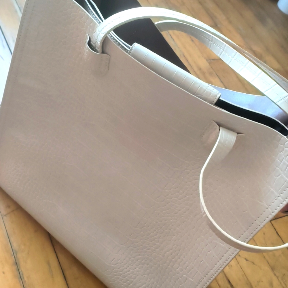 Tote bag with laptop compartment, great for work